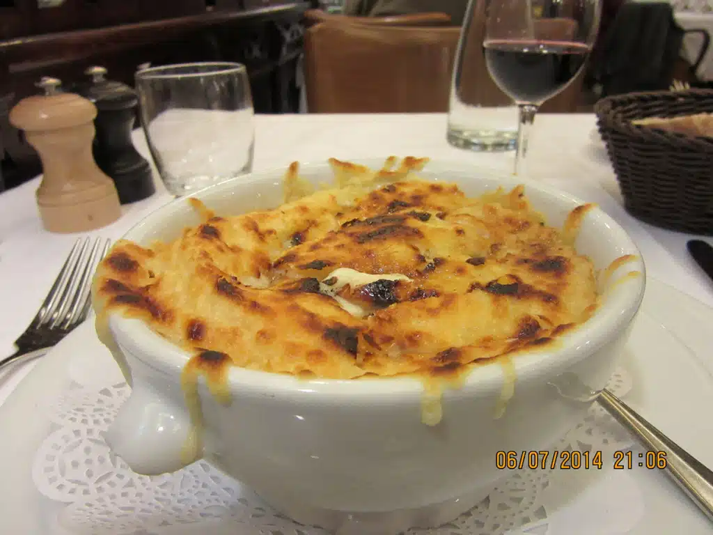 Le Select - French Onion Soup